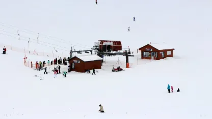 Davraz Kayak Merkezi'ne 2 haftada 100 bin ziyaretçi