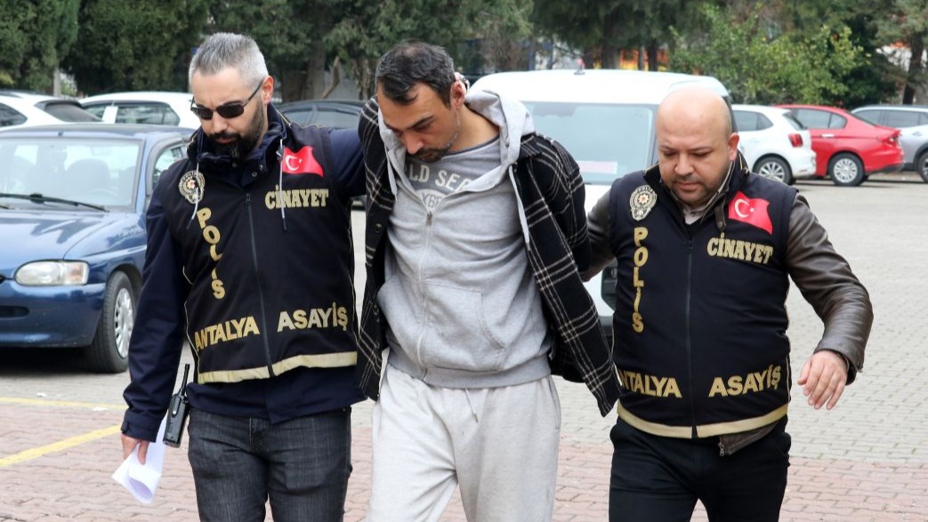 Anneden 'yangın değil, planlı cinayet' iddiası: Oğlum '8 Ocak'ta infazım olabilir' diye not yazmış