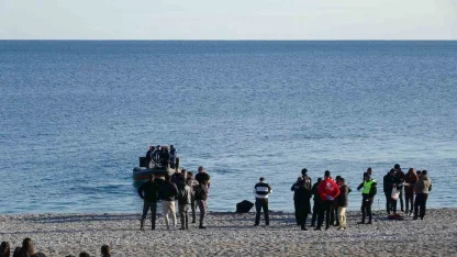 Antalya’da balık tutan vatandaşların oltasına ceset takıldı