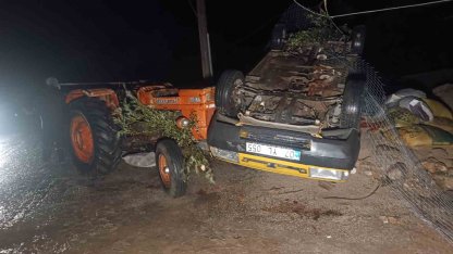 Antalya’da hortum dehşeti: Evlerin çatısı uçtu, ağaçları kökünden söktü, otomobil ters döndü