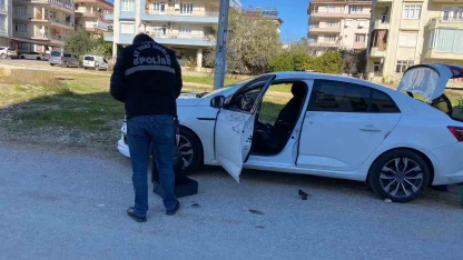 Antalya’da seyir halindeki otomobile silahlı saldırı: 1 yaralı