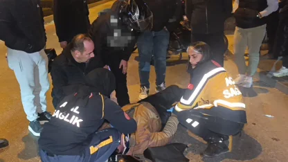 Dönüş yasağı olan yerden dönen otomobil motosikletle çarpıştı: 1 yaralı