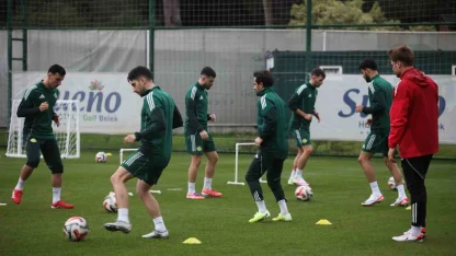 Esenler Erokspor, Antalya’daki devre arası çalışmalarını tamamladı