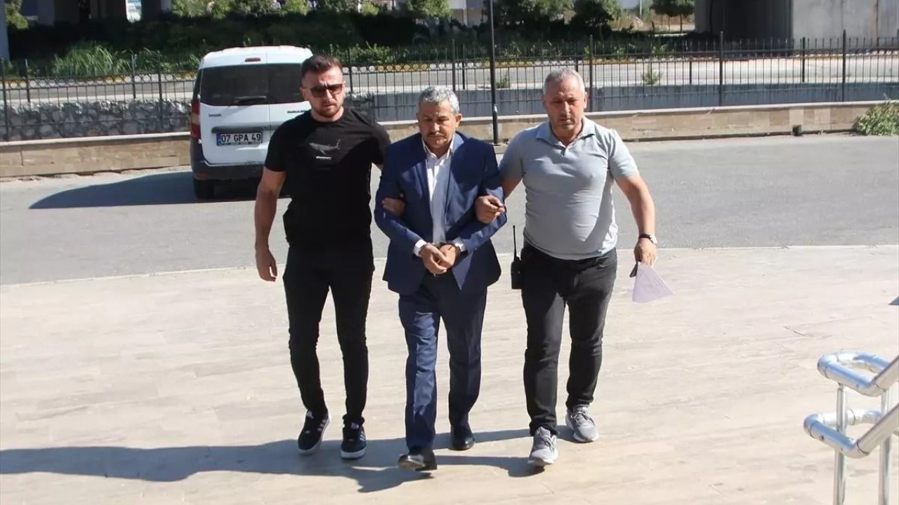 Eski meclis üyesini öldüren eski belediye başkan yardımcısına müebbet hapis cezası