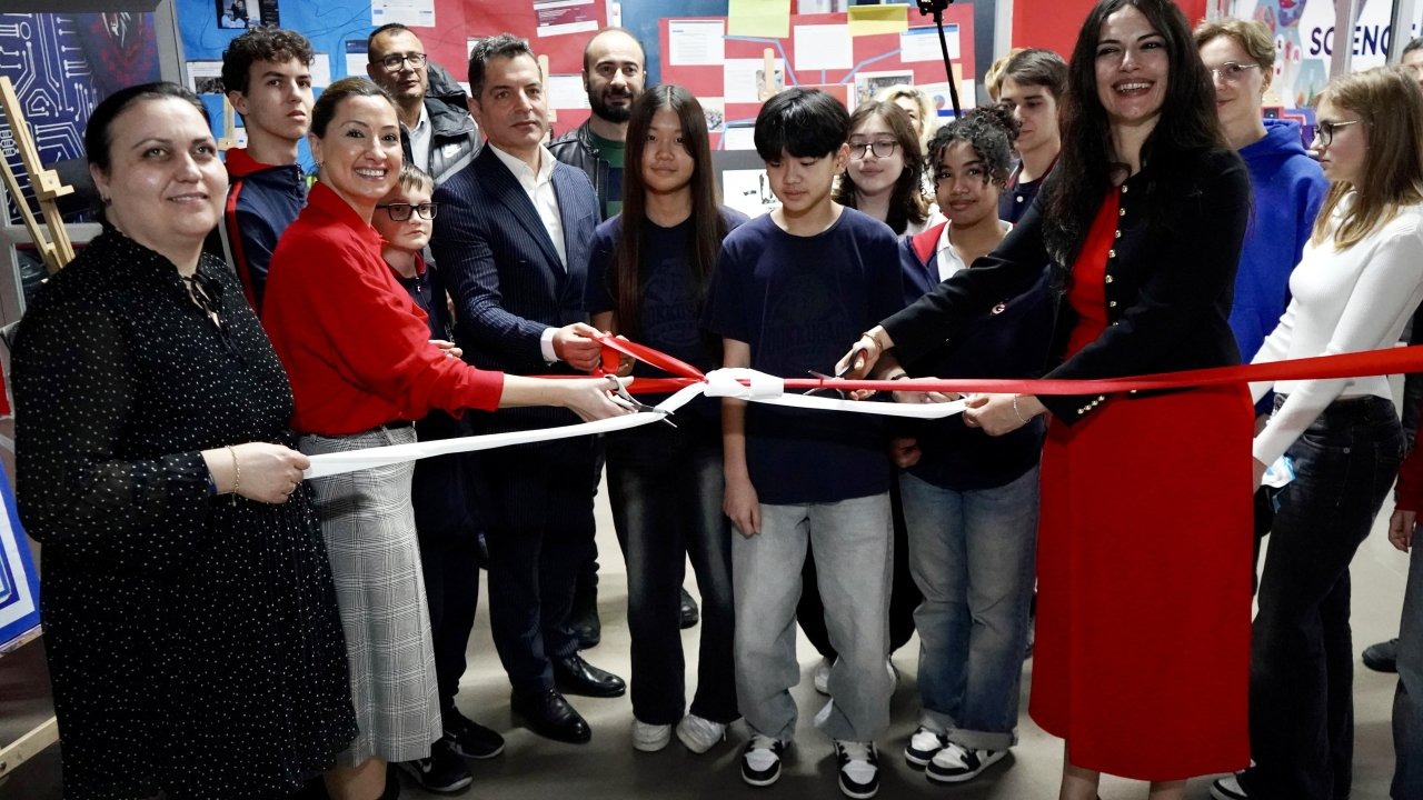 Geleceğin manşetleri öğrencilerden