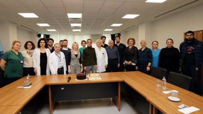 Hayata 14 yıldır başka bir yüzle bakıyor: Türkiye’nin ilk yüz nakli, 14 yıl sonra yeni hayatının mimarlarıyla yeniden buluştu