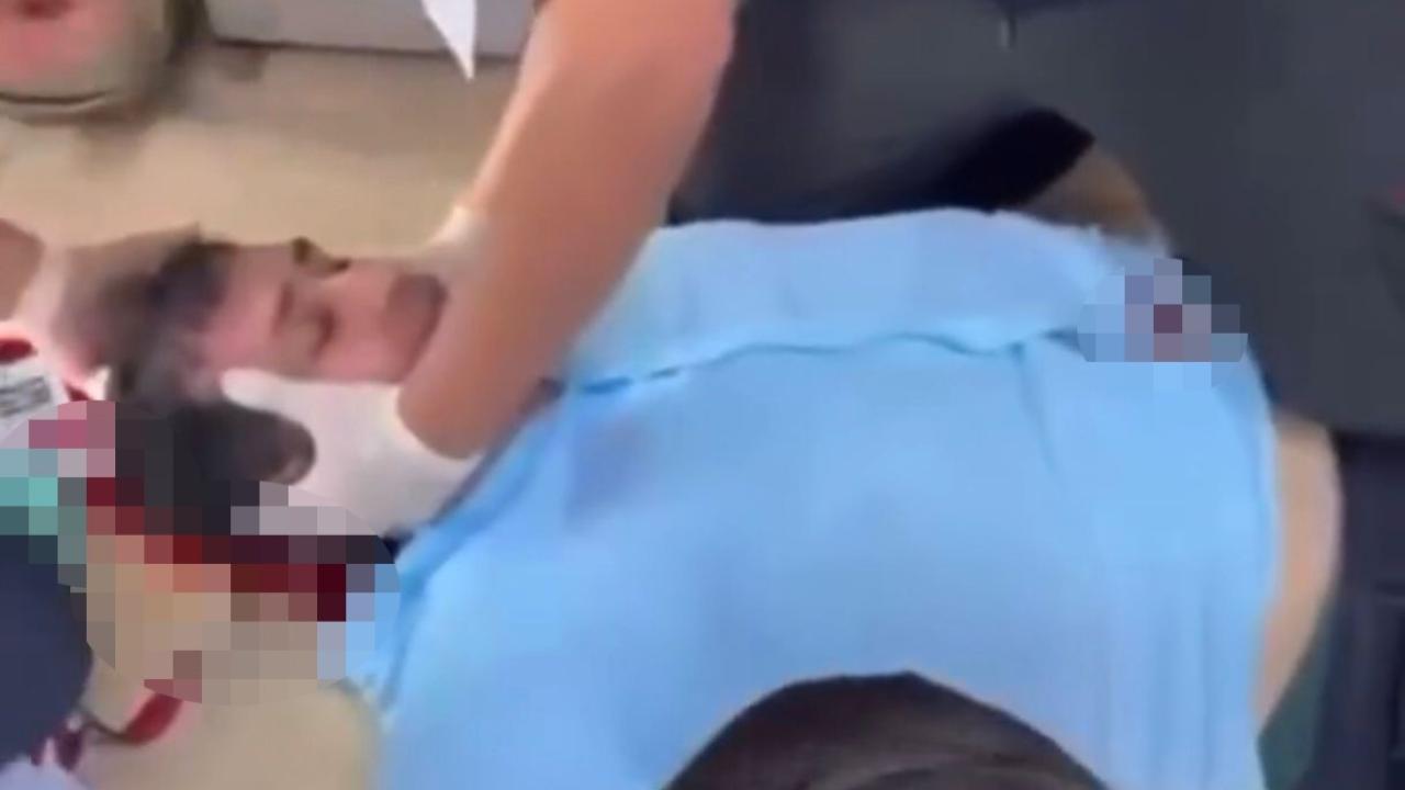 Kalabalık arasında pusuya yatıp Federasyon Başkanına yumrukla ve bıçakla saldırdılar