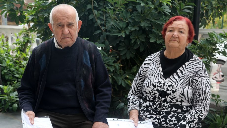 Kanser hastası çift, kiradaki evlerine taşınmak için 2 yıldır hukuk mücadelesi veriyor