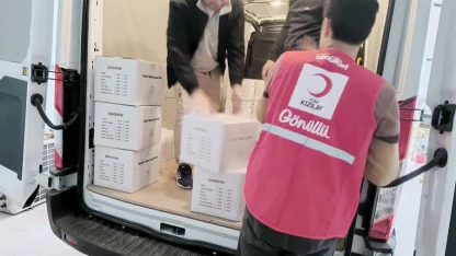 Kızılay’dan Gazipaşa’da ihtiyaç sahiplerine yardım eli