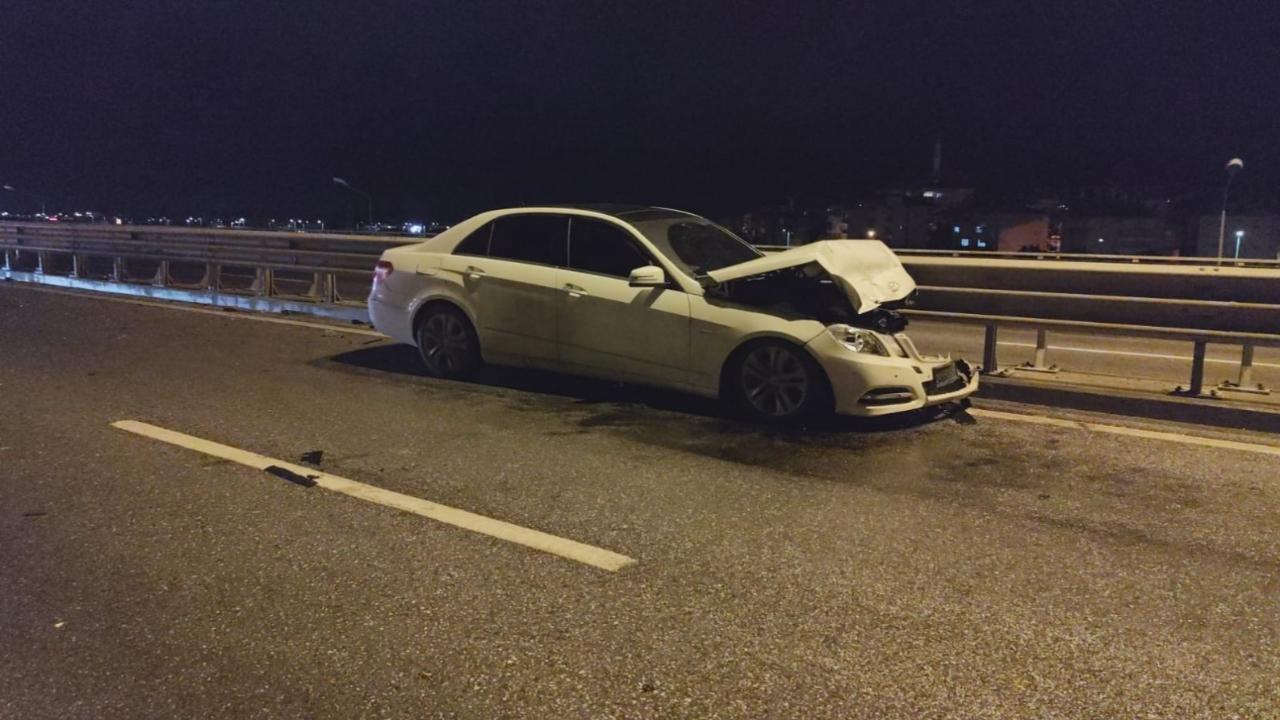 Manavgat’ta üç araçlı zincirleme kaza: 3 yaralı