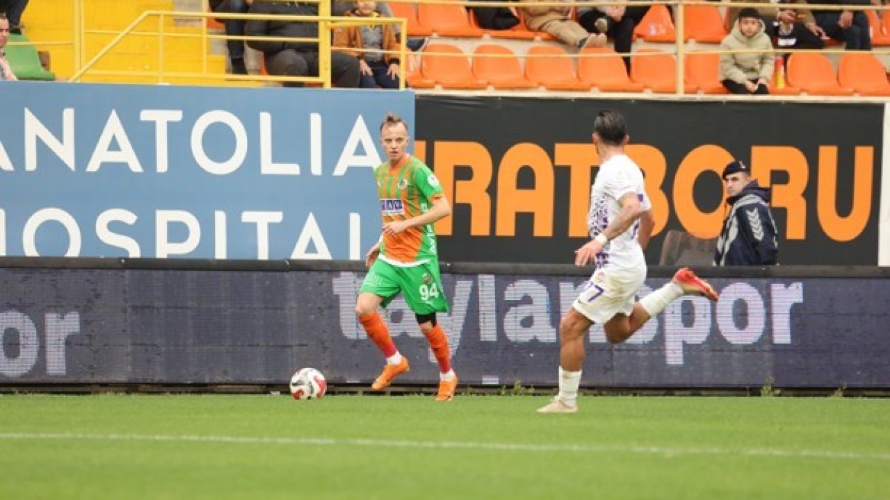 Trendyol Süper Lig: Corendon Alanyaspor: 1 - Eyüpspor: 3 (Maç sonucu)