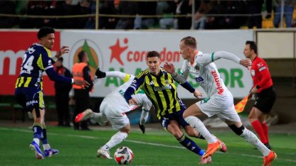 Trendyol Süper Lig: Corendon Alanyaspor: 2 - Fenerbahçe: 3 (Maç sonucu)
