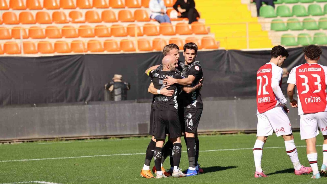 Ziraat Türkiye Kupası: Corendon Alanyaspor: 1 - Fatih Karagümrük: 1 (İlk yarı)