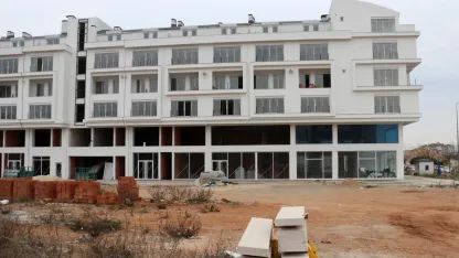 Antalya'da lüks konut projesinde teslimatın gecikmesi mağdur etti