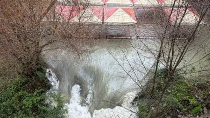 Dim Barajı'ndan su tahliyesi