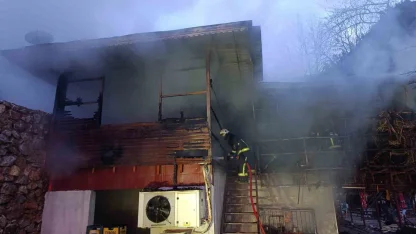 Alanya’da piknik işletmesinde yangın korkuttu