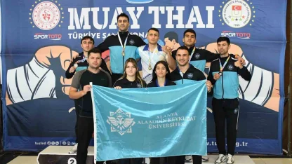 ALKÜ, Muay Thai şampiyonasından 5 madalya ile döndü
