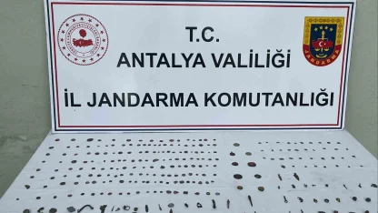 Antalya’da 281 adet tarihi eser ele geçirildi
