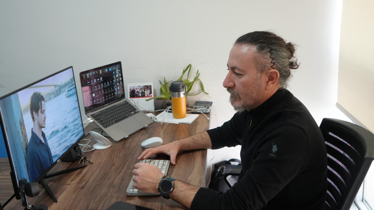 Antalya’da geliştirilen yapay zekâ sanatçısı Ayros’a yoğun ilgi: Yorumlar yankı uyandırıyor