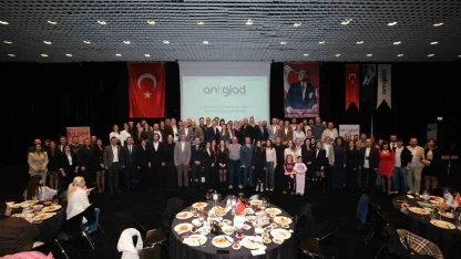 ANTGİAD iftarında "İnsanın Fabrika Ayarları" konuşuldu