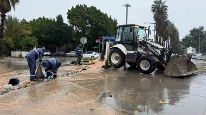 Büyükşehir ekipleri şiddetli yağışa karşı teyakkuz halinde