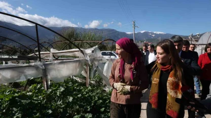 Büyükşehirden 121 çiftçiye 212 bin 400 metrekare sera naylonu desteği