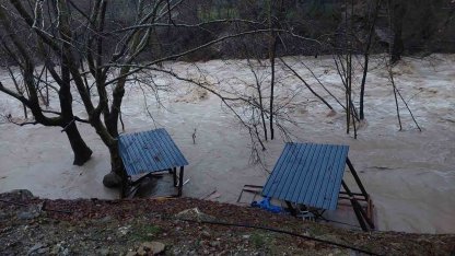 Gündoğmuş’ta sağanak, Uçansu Şelalesi’ni coşturdu