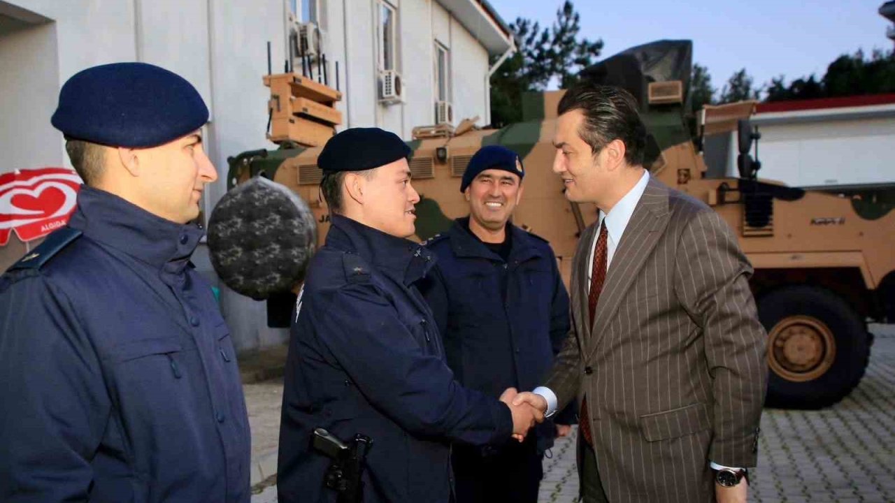 Kaymakam Öztürk, Alanya İlçe Jandarma Komutanlığı’nda görevli personelle iftarda buluştu