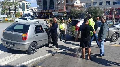 Kaza yapan motosikletli ısrarla polisi çağırdı, zararlı çıktı