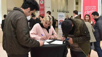 Kepez iş arayanları havacılık sektörüyle buluşturdu