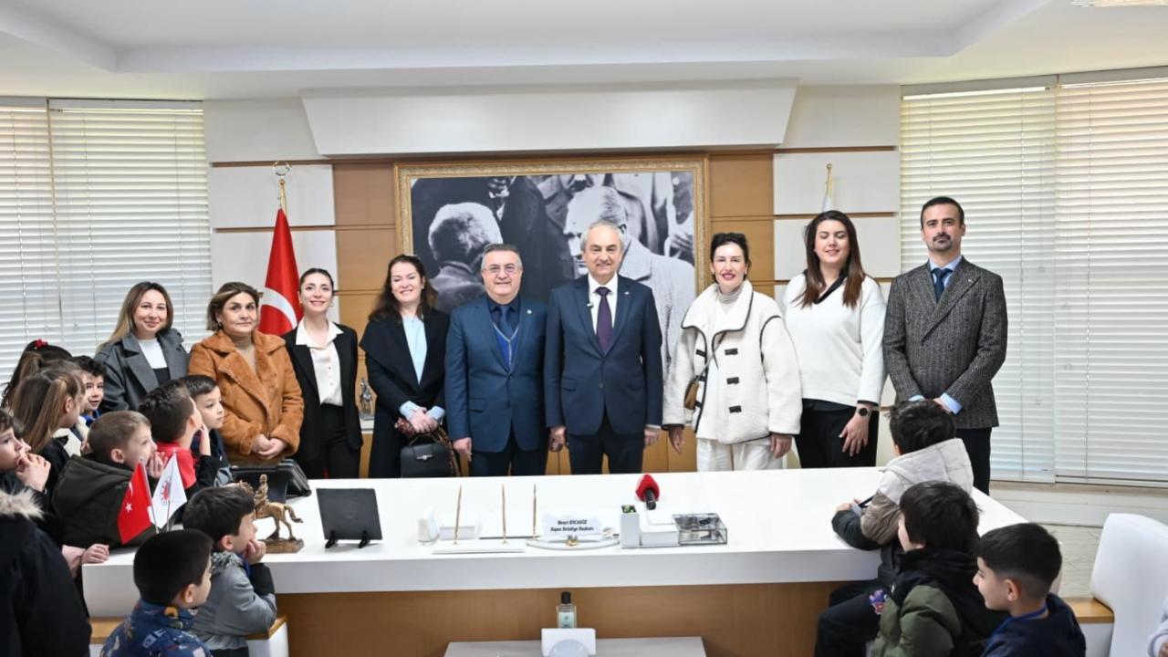 Kocagöz, 2. sınıf öğrencilerine yerel yönetimi anlattı