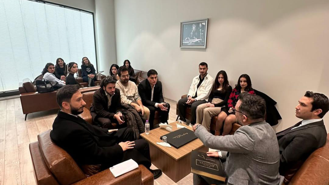 Stajyer avukatlara hukuk ve edebiyat söyleşisi