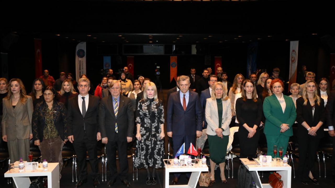 Zihinsel engelli çocuklara sahip ailelere yapay zekalı destek