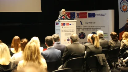 Zihinsel engelli çocuklara sahip ailelere yapay zekalı destek