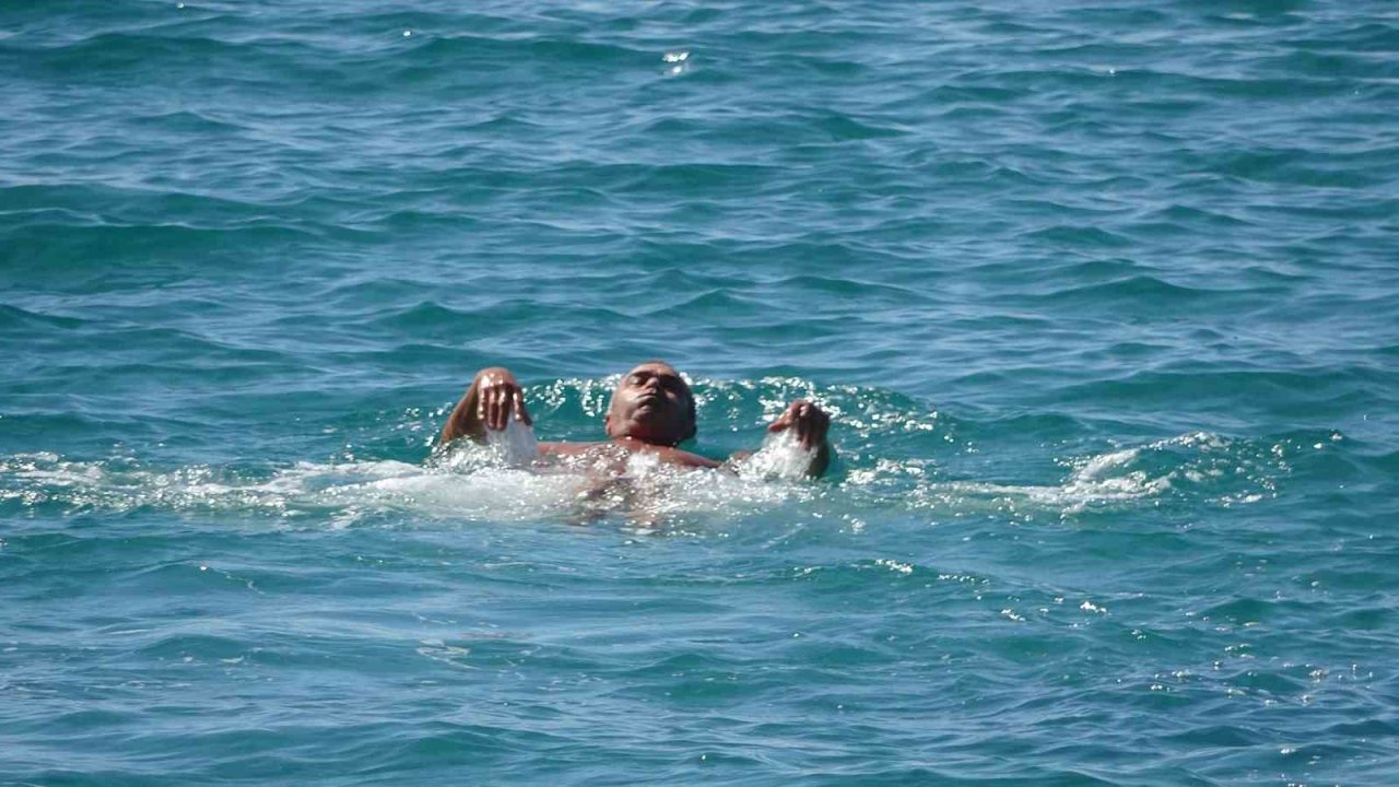 Alanya’da mart güneşi: Hava sıcaklığı 18’e çıktı, sahiller harekenlendi