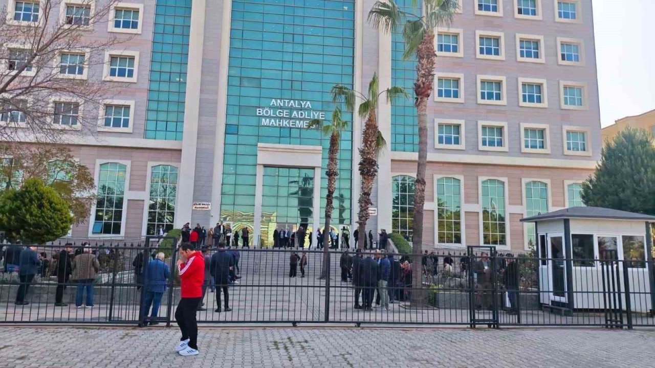 Antalya Büyükşehir Belediyesi soruşturması davasında tutuklu sanıklardan 3’üne tahliye