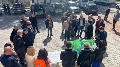 Antalya Büyükşehir Belediyesi’nden üreticilere bordo bulamacı desteği