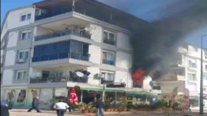 Antalya’da 4 katlı binada yangın paniği: 2’si çocuk 6 kişi dumandan etkilendi