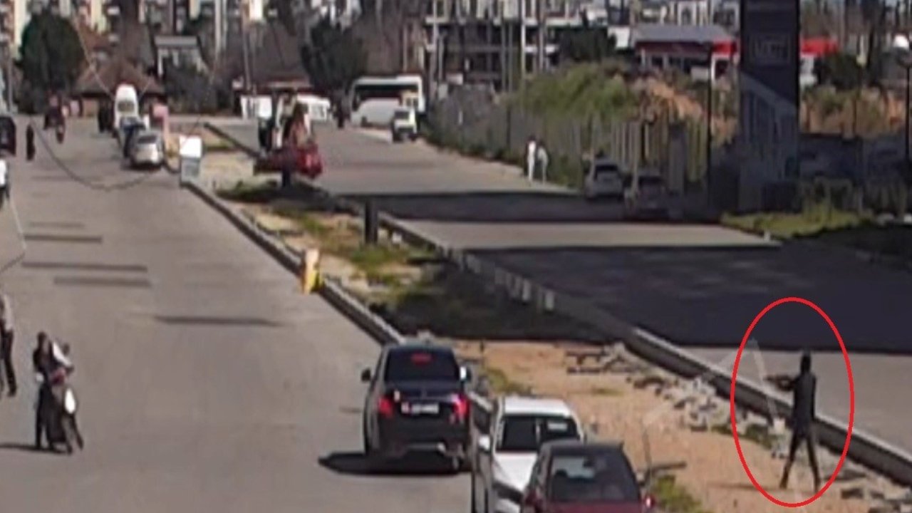 Antalya’da otomobile ’60 milyon TL’ kurşunu