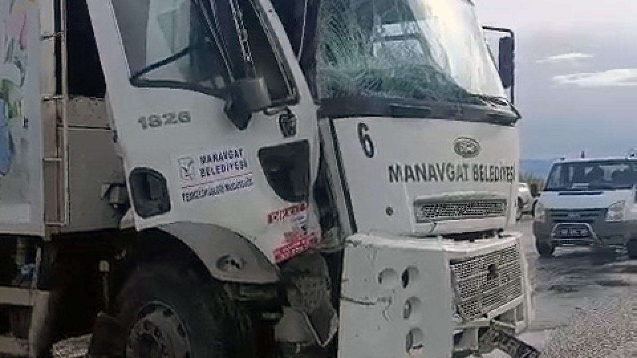 Belediye araçları çarpıştı: 7 yaralı