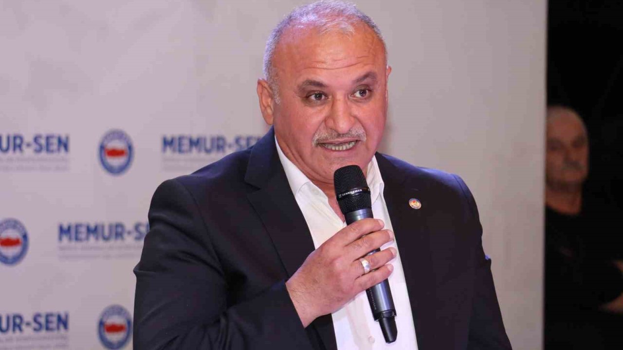 Eğitim-Bir-Sen Antalya Şube Başkanı Miran: "Eğitimciler sahipsiz değildir"