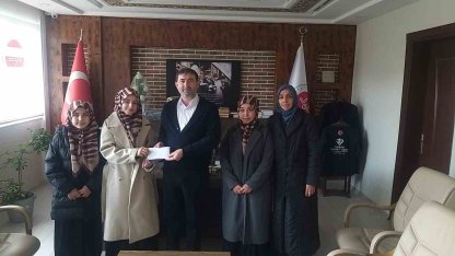 Hafızlık eğitimi öğrencilerinden Filistin’e bağış