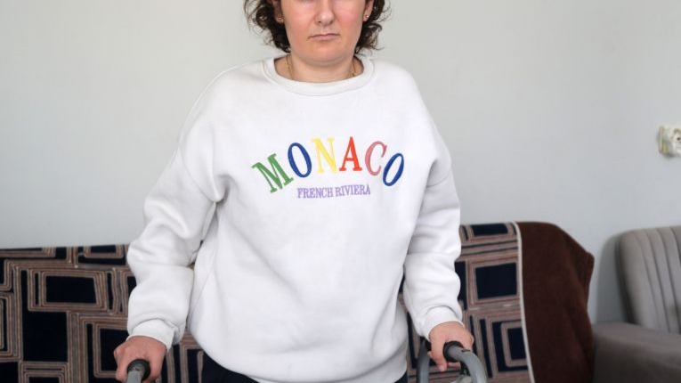 Kazada eşini kaybeden kadın, tazminatın 950 bin lirasını vermediği iddiasıyla avukat hakkında dava açtı