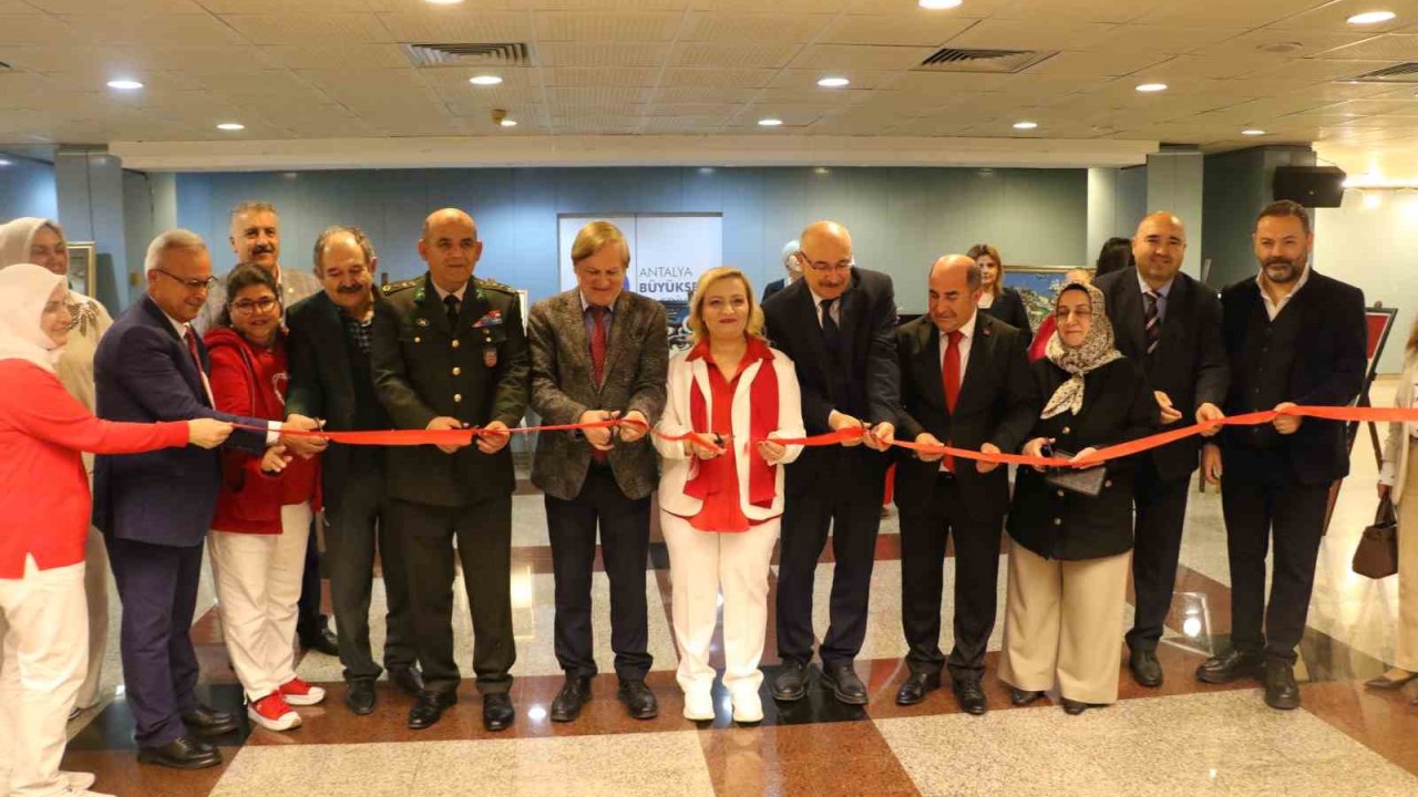 Şehit yakınları ve gaziler sanatla buluştu