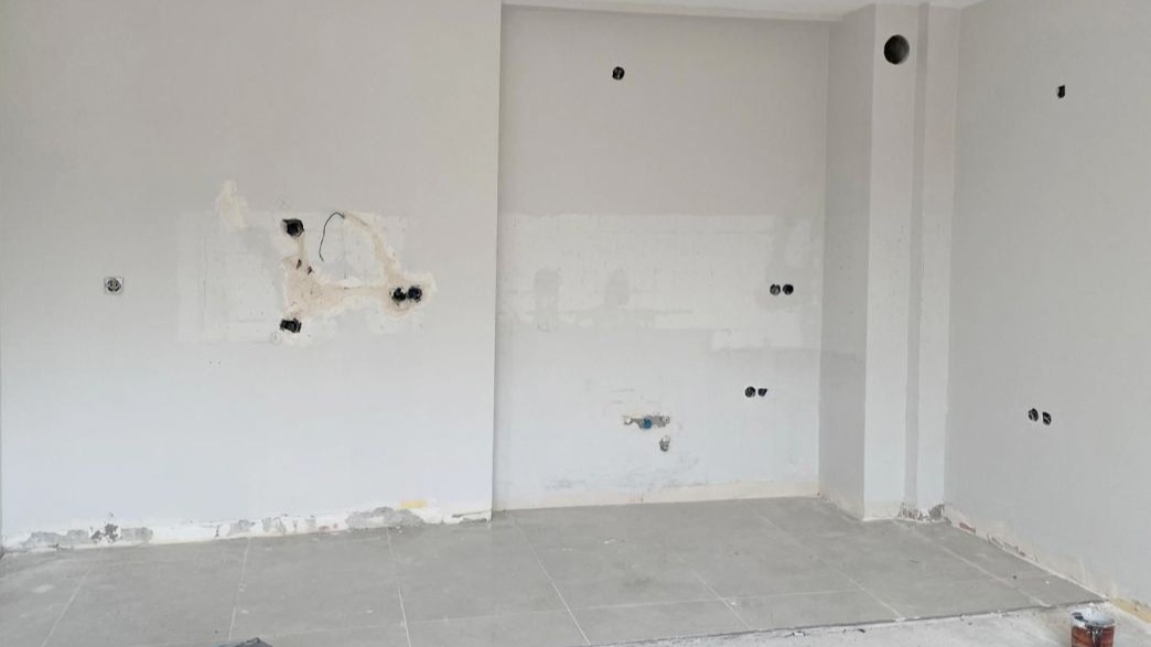 Tadilat vaadiyle 2,5 milyonluk vurgun iddiasında 2 sanığa tahliye