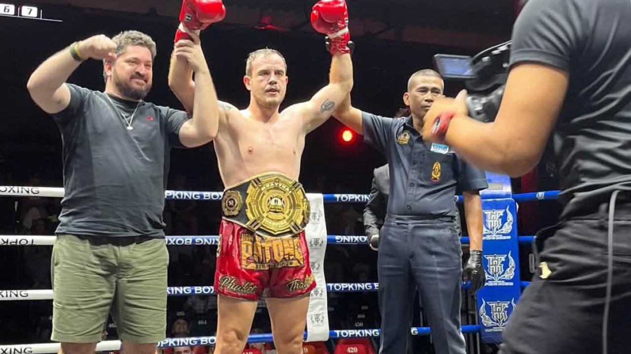 Genç eskrimciler Avrupa'da podyumda