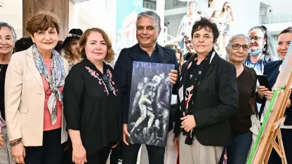 ‘Geleceğin Renkleri’ Muratpaşa’da kapılarını açtı