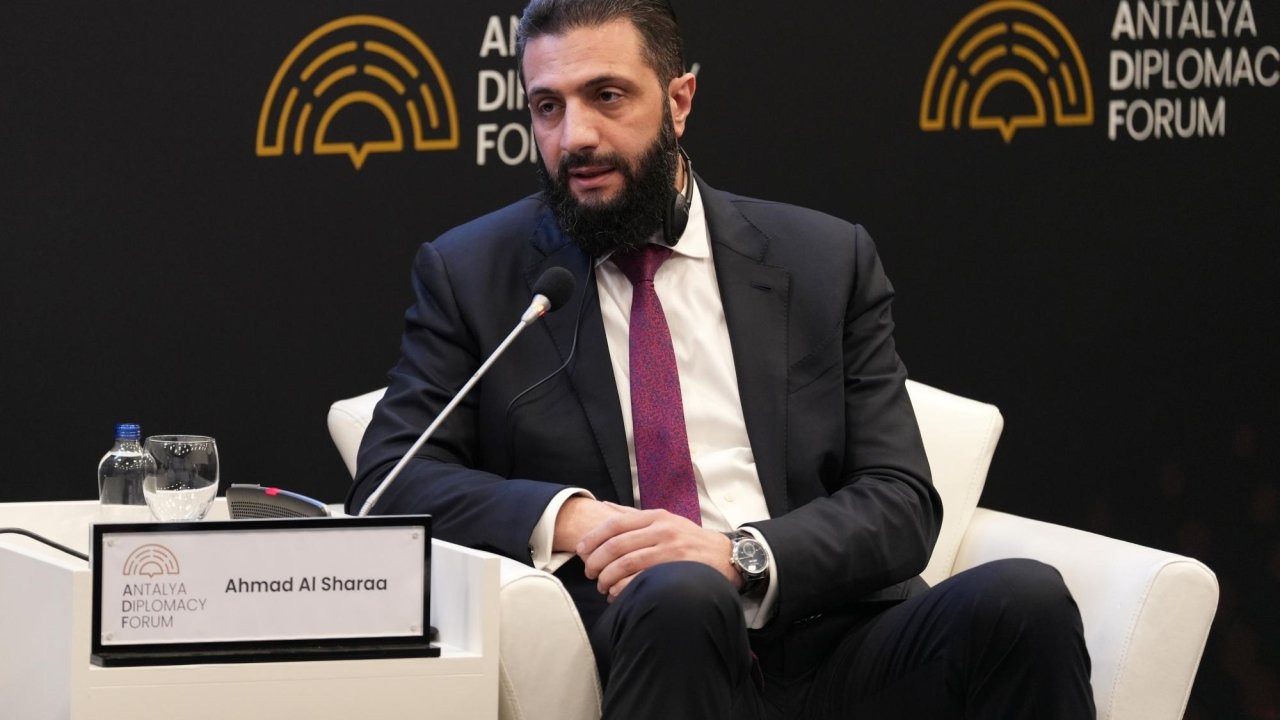 Ahmed Şara: Suriye'nin kuzeyi yabancı askerlerden boşalmış durumda