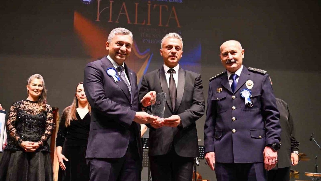 Antalya Valisi Hulusi Şahin: "Polis teşkilatımız istikbale olan güvenimizdir"
