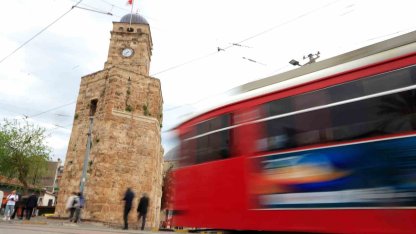 Antalya’da tarihi Saat Kulesi’nde zaman bir kez daha durdu